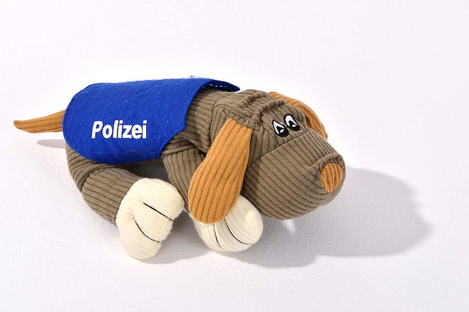 [Translate to English:] plueschhund-polizei.jpg